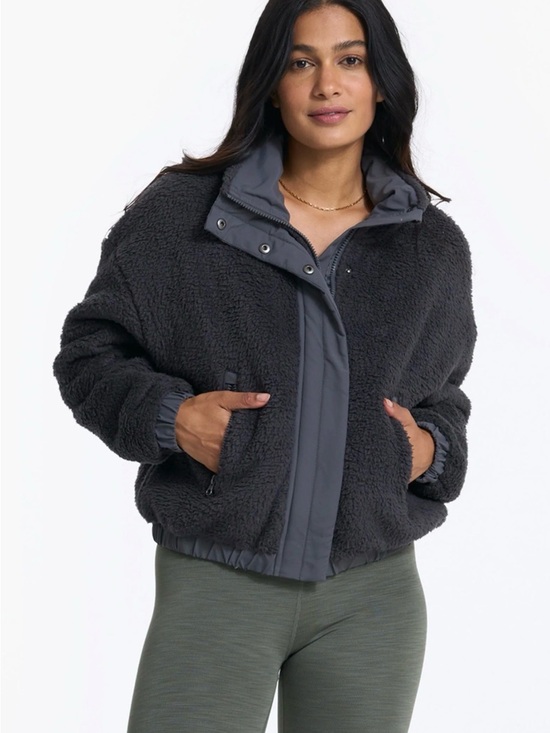Vuori Jackets & Blazers - Vuori Women's Charcoal Sherpa Jacket